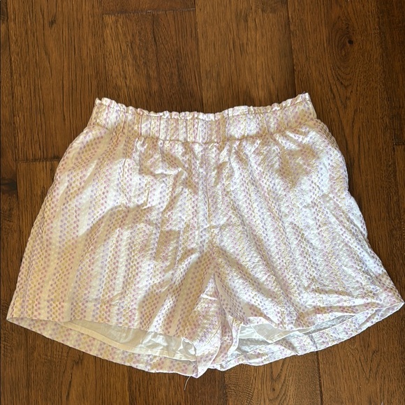 Pants - Patterned Shorts with Elastic Waistband